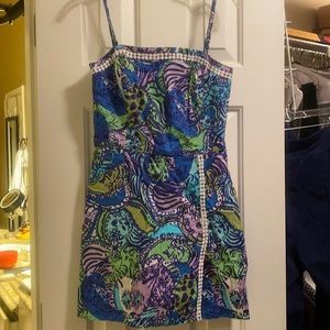 Lily Pulitzer dress w underneath shorts